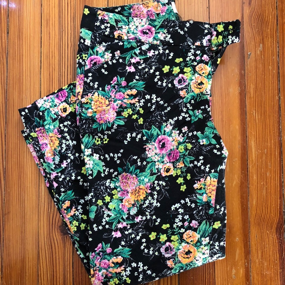 Floral work trousers. Ankle/cropped size 8