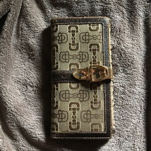Gucci wallet