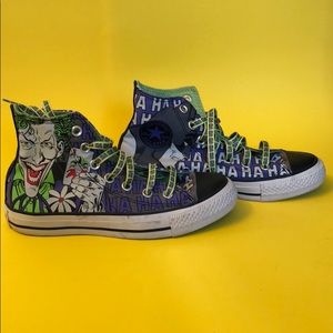 Batman/Joker size 4 men/5.5 women’s Converse Shoes