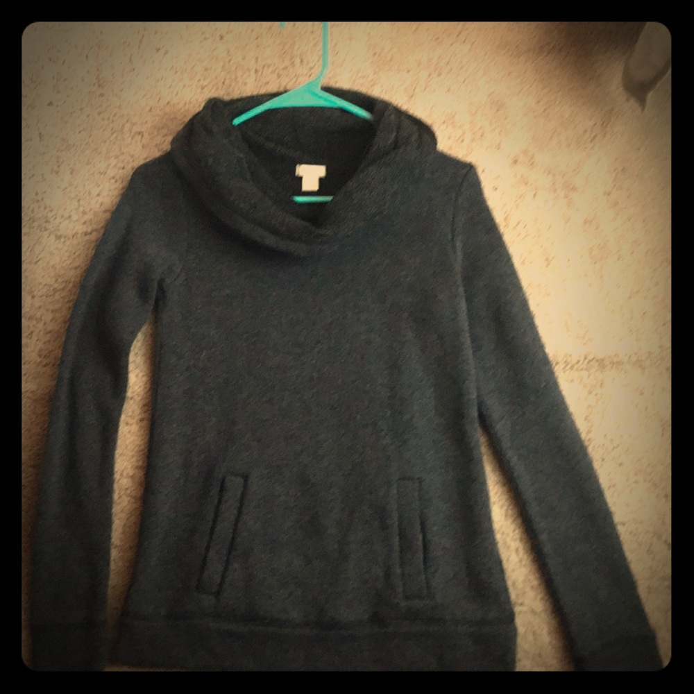 J Crew Women’s sweater . Grey. Size XXS.