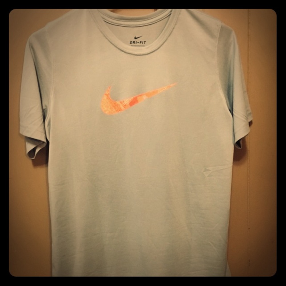Nike T-shirt