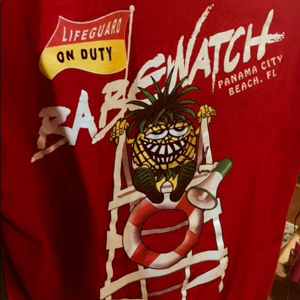 Pineapple Willie’s T-shirt
