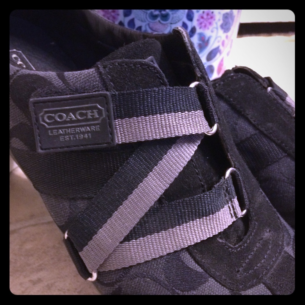 Coach 👟DONATING SATURDAY