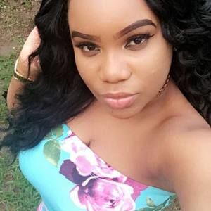 Meet your Posher, Camille