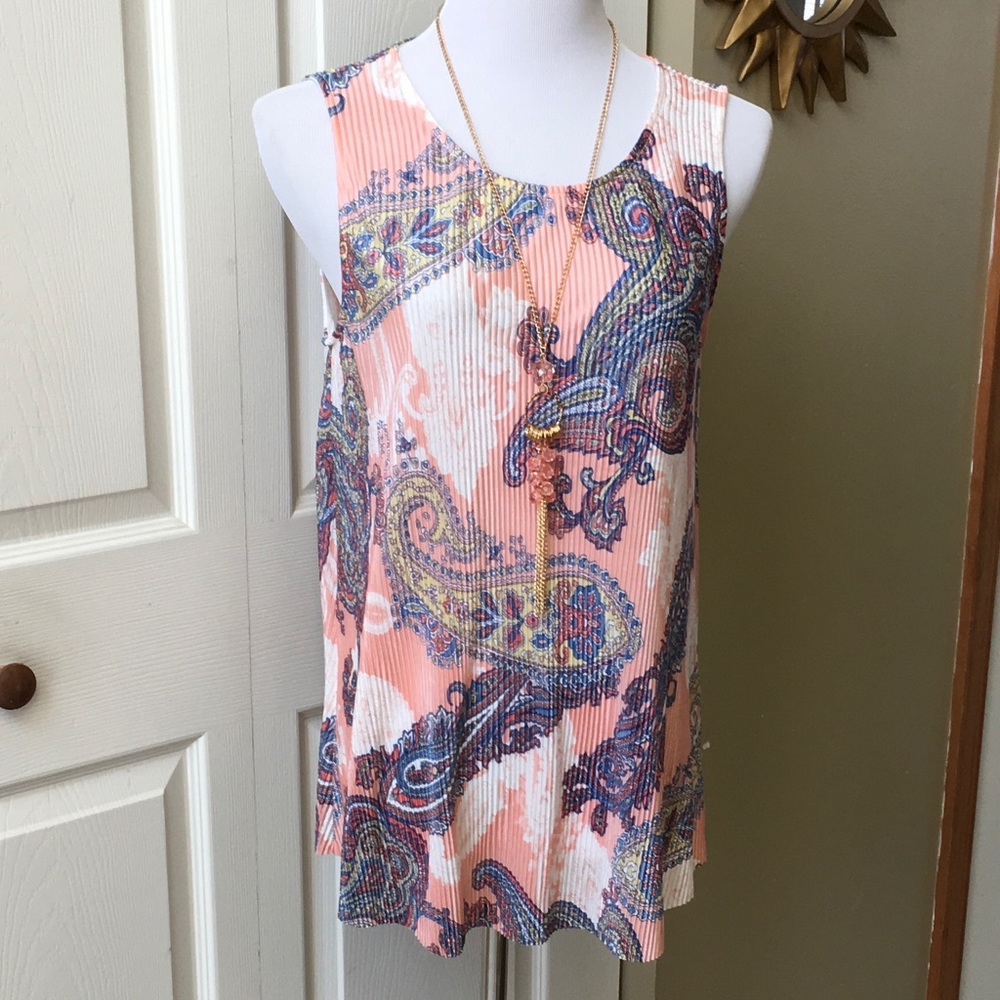 Coral Camisole w/Necklace