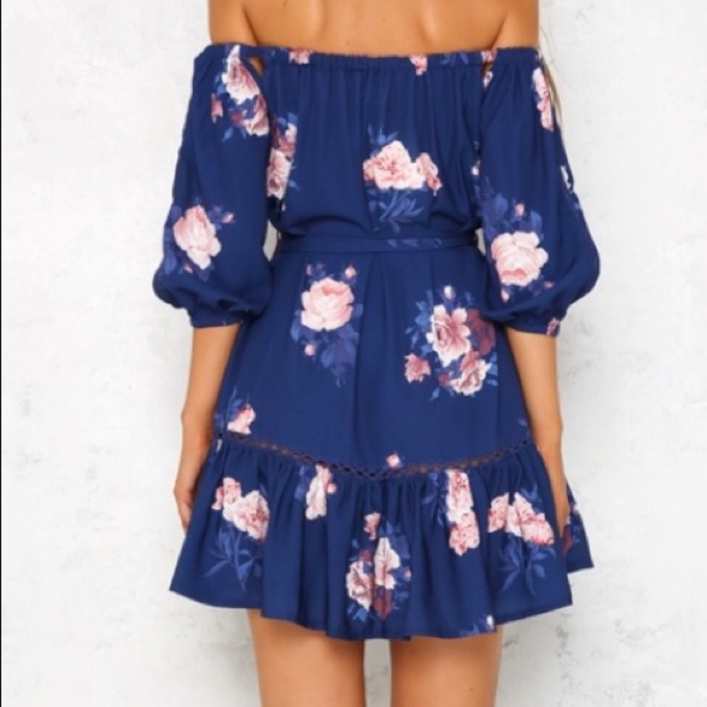 Off the shoulder dress - Picture 3 of 3