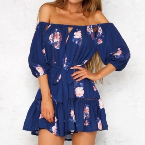 Off the shoulder dress - Picture 2 of 3