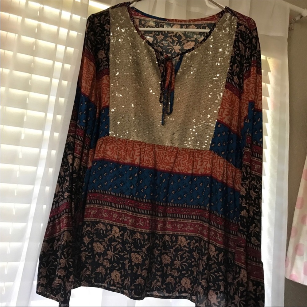Sequin boutique blouse! ❤️