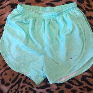 Nike shorts like new! Mint green XS