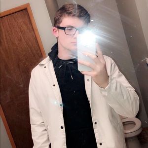 Meet your Posher, Dylan