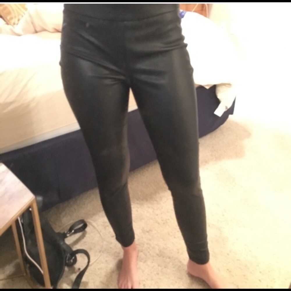 Leather leggings