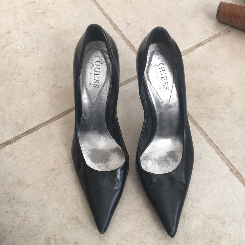 3 in pointed toe guess heels