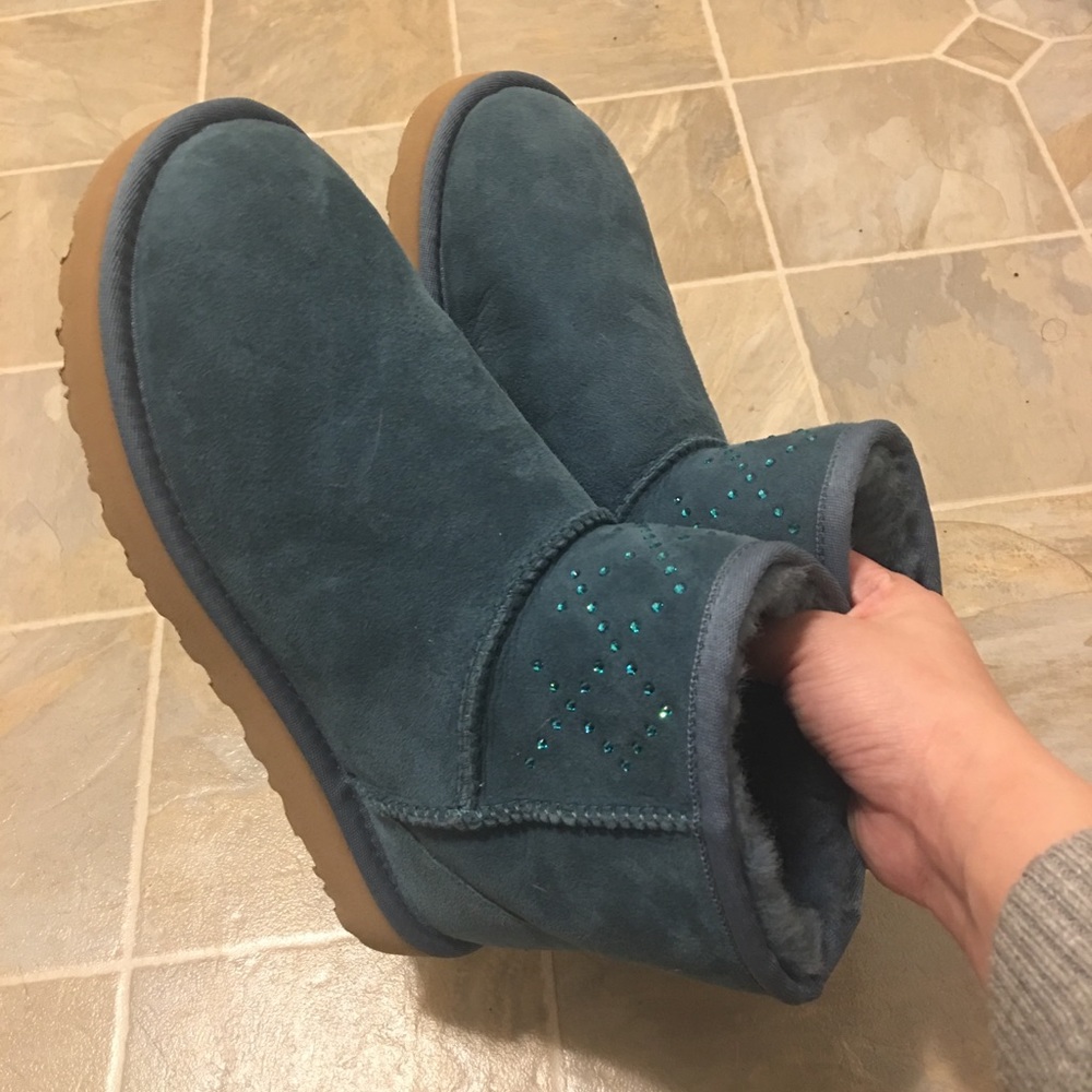 Ugg