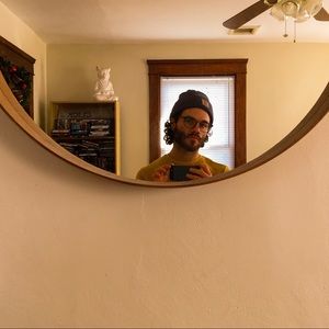 Meet your Posher, Adam