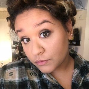 Meet your Posher, Annabel