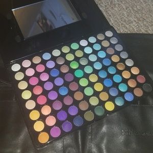 BH Cosmetics Palette & Mua Brush Belt 💰 FIRM 💰