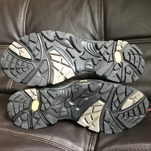 Vasque Leather waterproof Trail hiking boots - Picture 6 of 8