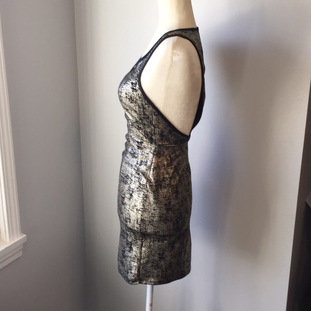 🔥5/25 sale🔥Sexy gold club NYE party dress - Picture 4 of 7