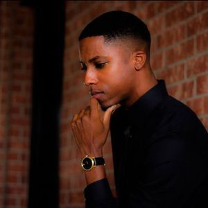 Meet your Posher, Phoenix