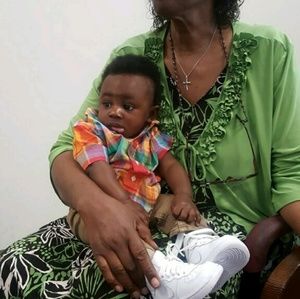 Meet your Posher, Joyce