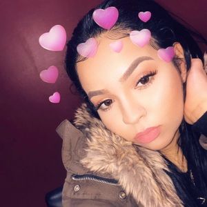 Meet your Posher, Nadia