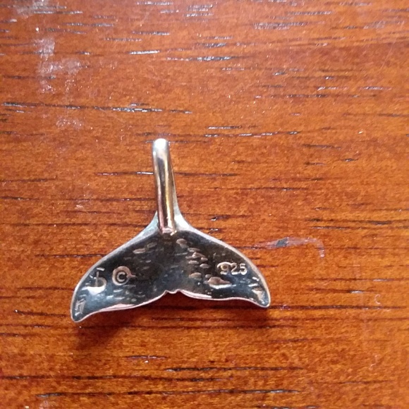 Handmade sterling silver whale tail charm - Picture 2 of 2