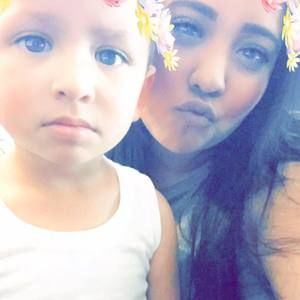 Meet your Posher, Crystal