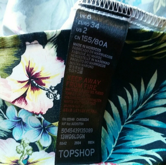 TOPSHOP Floral Off the Shoulder Top NWT - Picture 5 of 8