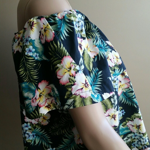 TOPSHOP Floral Off the Shoulder Top NWT - Picture 8 of 8