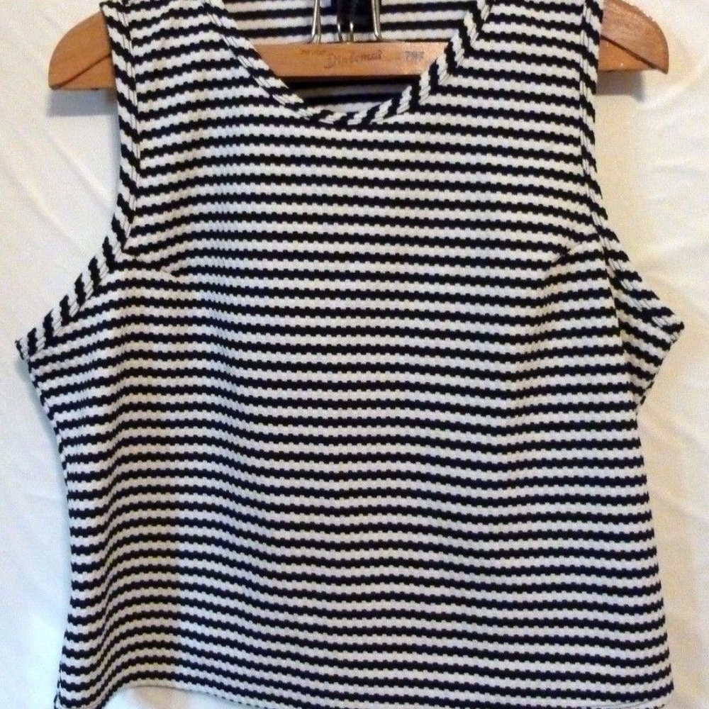 Rue 21 Plus Womens XXL Crop Tank  Top black white