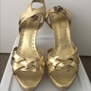 BCBG VINTAGE GOLD WEDGES