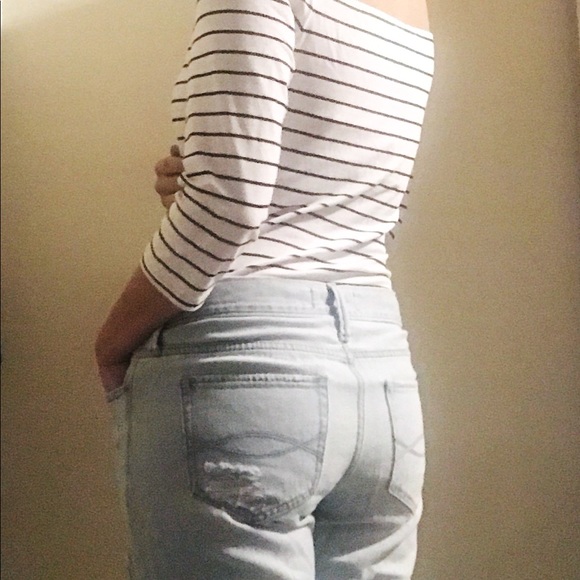 Abercrombie & Fitch Straight Boyfriend Jean - Picture 2 of 6