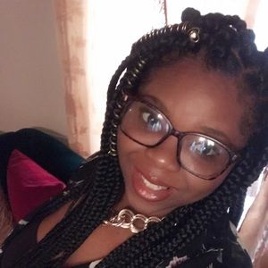 Meet your Posher, Sabrina