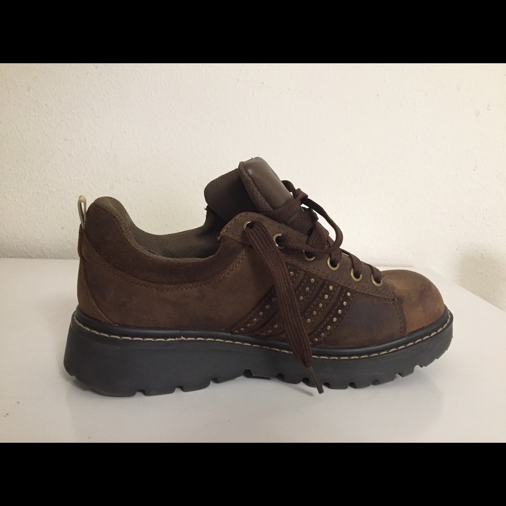 Skechers shoes