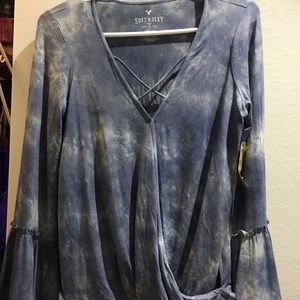 American Eagle Long Sleeve/Flutter Sleeve Top