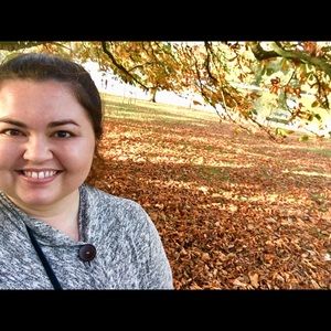 Meet your Posher, Christina