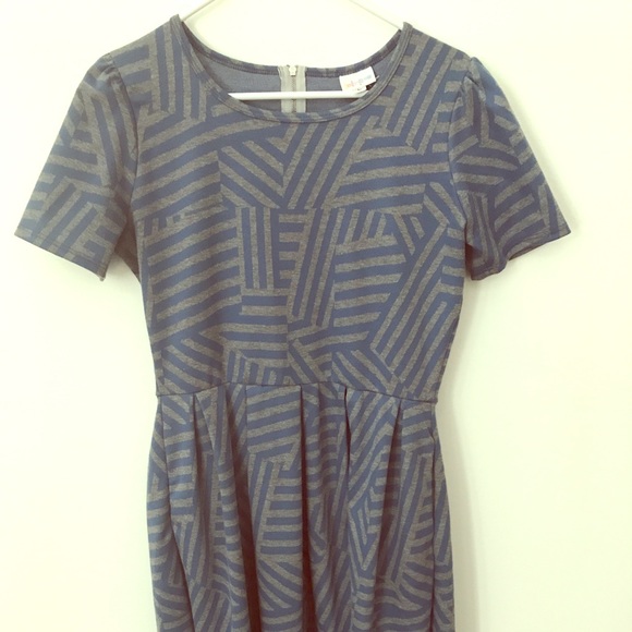 Gorgeous lularoe Amelia dress in large - Picture 1 of 3