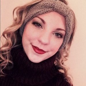 Meet your Posher, Madeline