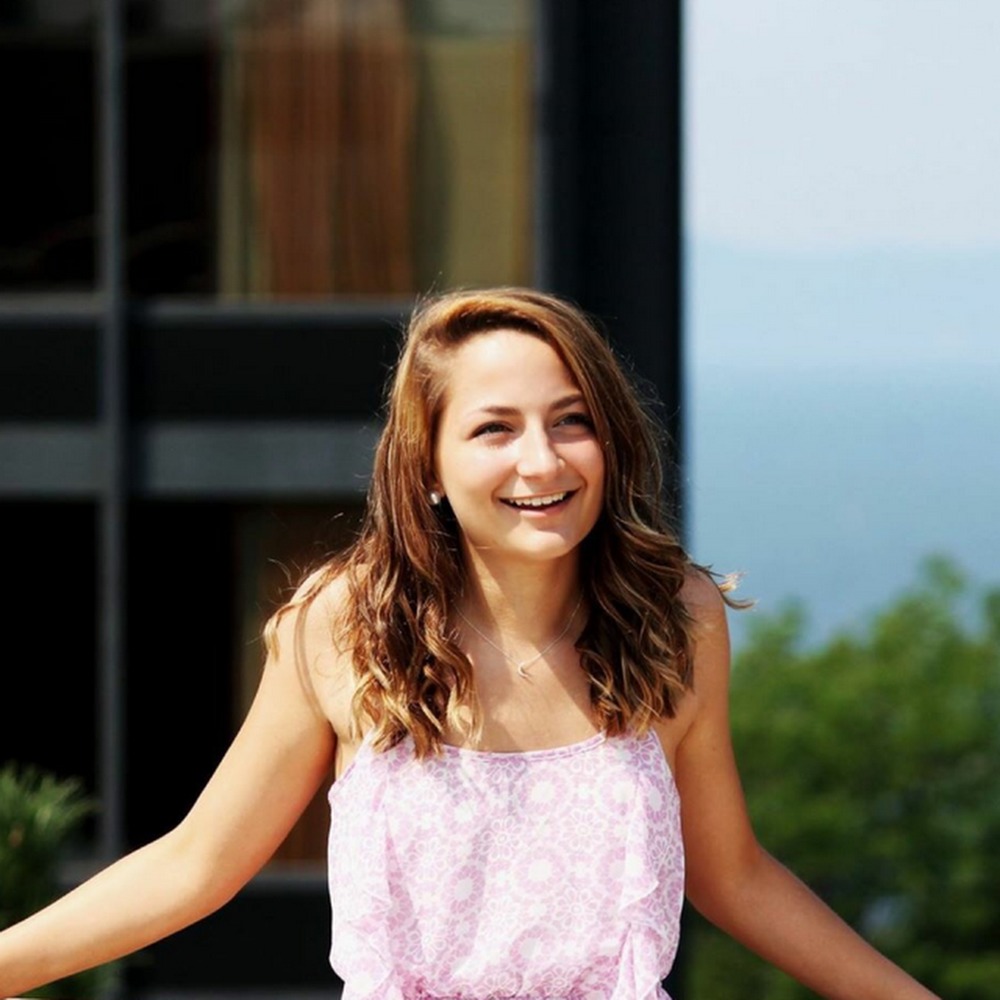 Meet your Posher, Kristen