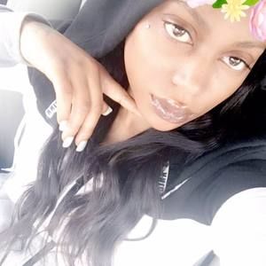 Meet your Posher, Brianna