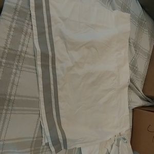 Pottery barn crib skirt