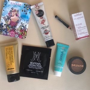 Cosmetic Sample Bundle