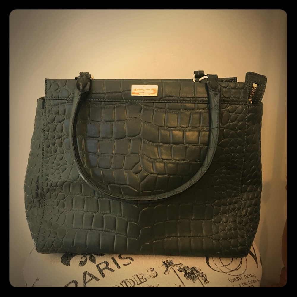 SALE!! Authentic Kate Spade handbag 👜