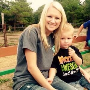 Meet your Posher, Kaci