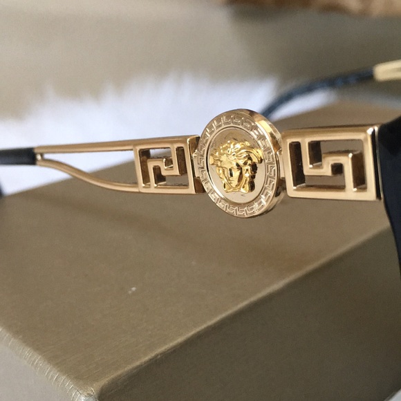 VERSACE Cat Eye Sunglasses! Brand new in box!