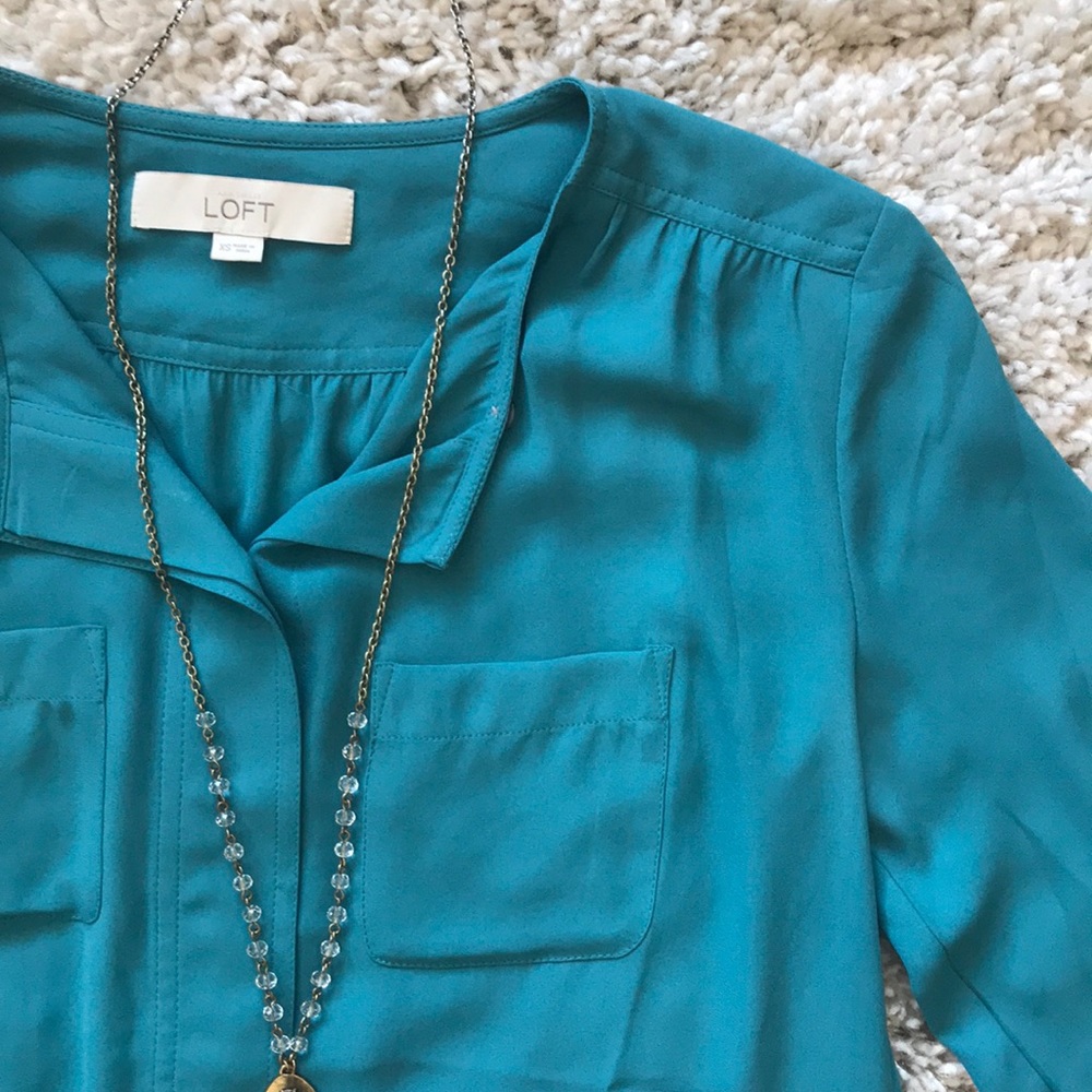 LOFT button down blouse - Picture 3 of 4