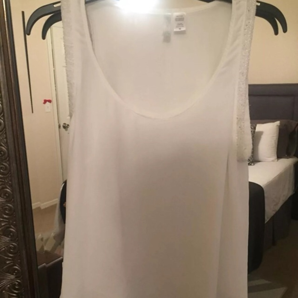 Tank top with beaded arms