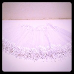 Leg Avenue Teardrop Petticoat White