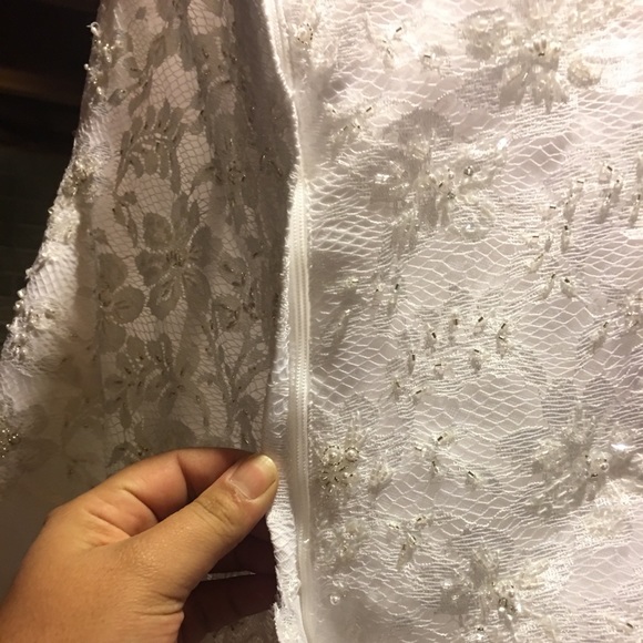 Wedding dress - Picture 5 of 8