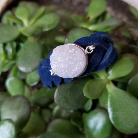 🌟NEW🌟 Leather & Druzzy Bracelet - Picture 3 of 5